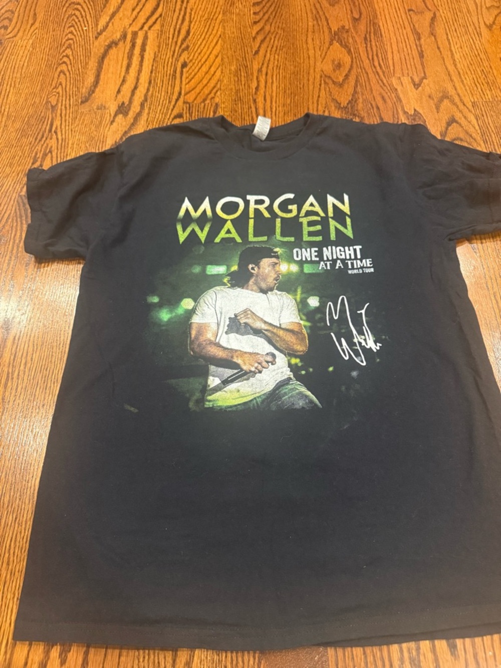 Unisex Black Graphic Tour T-Shirt - One Night At A Time Morgan Wallen